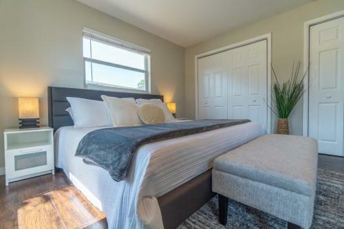 Golf Retreat - Private Dog Friendly Villa With Heated Pool - Sleeps 6