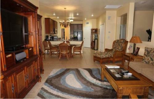Paradise - 3 Bedroom Private Villa With Heated Pool