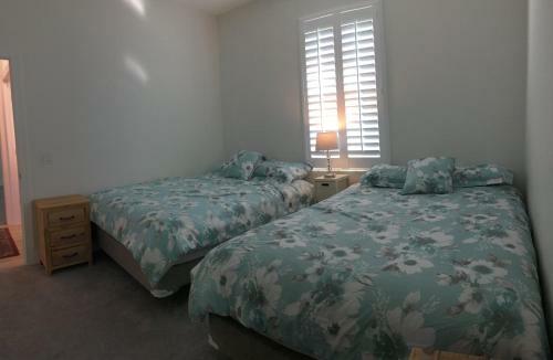 Florida Secret - Private Villa With Heated Pool - Sleeps 8
