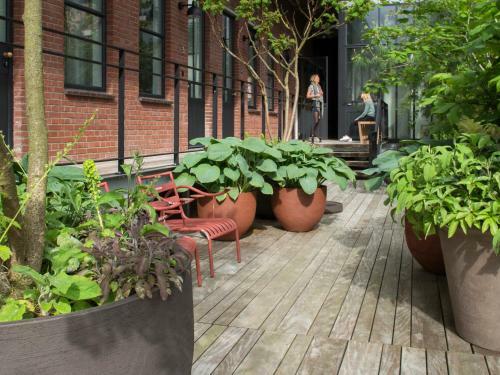 Bed & Breakfast Stout & Co.