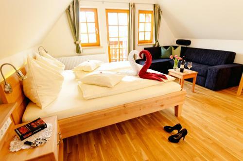 Hotel Weingut Winzerzimmer Rothsch�dl