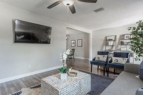 Renovated Largo Heated Pool Home