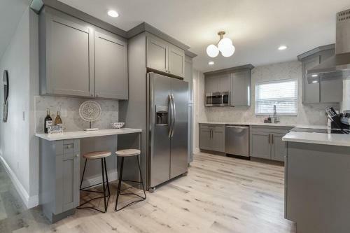 Fully Renovated Seminole Resort Style Home