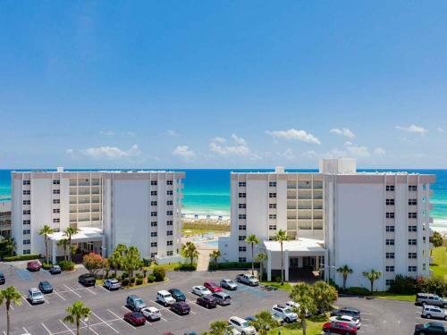 Apartamento Regency Towers #308 West