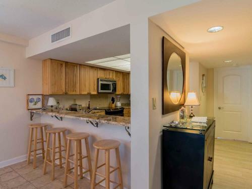 Apartamento Regency Towers #308 West