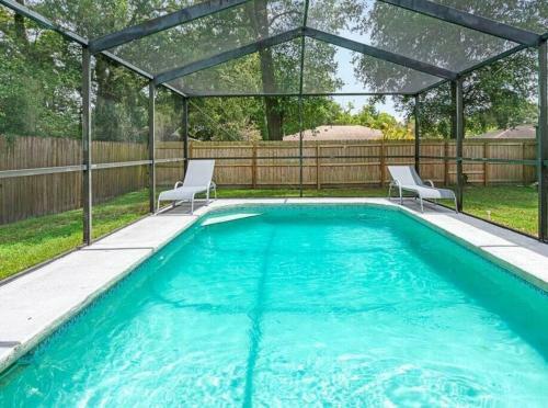 Stunning Heated Pool House Close To Tampa