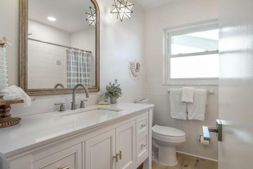 Renovated Seminole Salt Water Pool Home