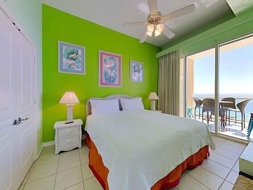 Apartamento Emerald Isle #1708