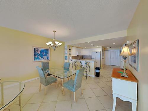 Apartamento Emerald Isle #1106