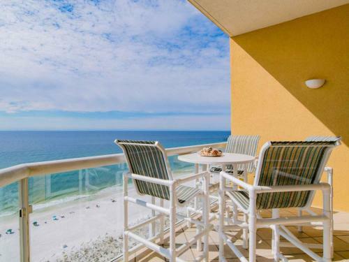 Apartamento Emerald Isle #1703