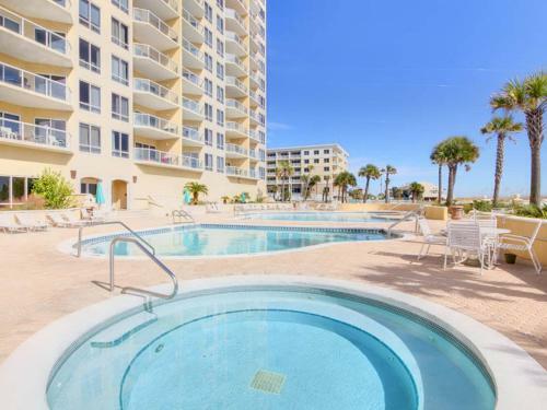 Apartamento Emerald Isle #1703