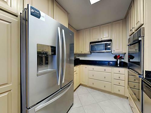 Apartamento Regency Towers #508 West