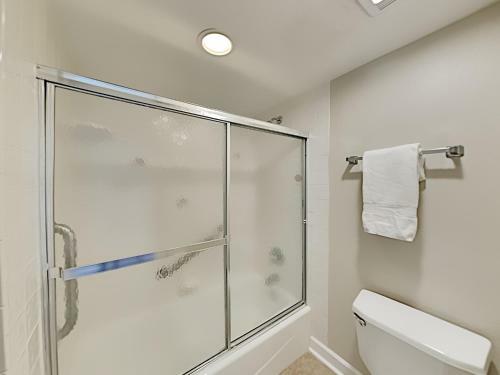Apartamento Regency Towers #704 West
