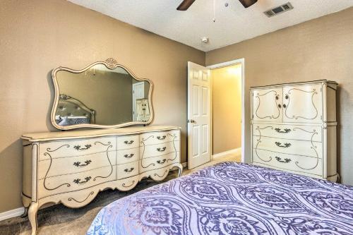 Waterfront Pensacola Home With Florida Room!