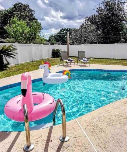 The Flamingo*4bed*pool*jacuzzi*foosball