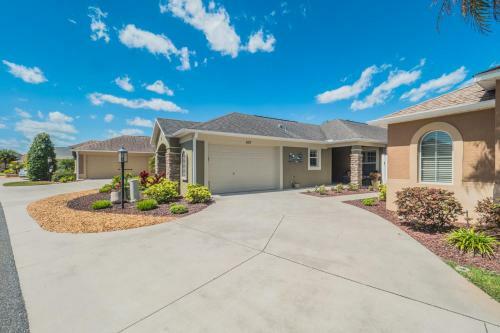 The Villages - Arteaga Way 623
