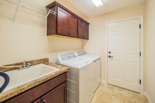 The Villages - Cedar Waxwing Drive 5596