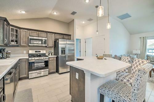 Adults-only Home In The Villages With Perks!