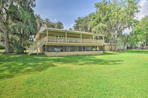 Waterfront Welaka Escape With Private Docks!