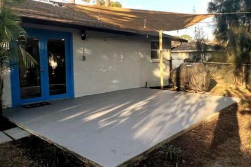 Cute Home 10 Mins To Multiple Beaches & Game Room