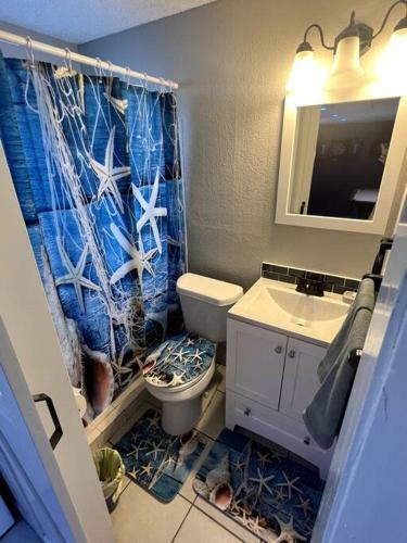 Cute Home 10 Mins To Multiple Beaches & Game Room