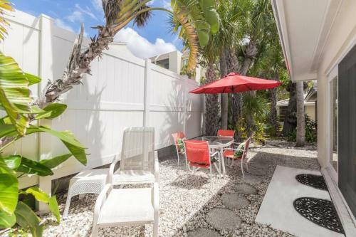 Siesta Villa Coralline - Charming Beach Villa On Siesta Key