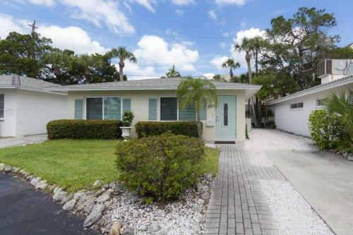 Siesta Villa Coralline - Charming Beach Villa On Siesta Key