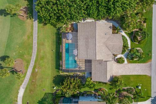 Stunning New Country Club Residence With Pool