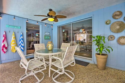 Sunny Sarasota Home 4 Mi To Siesta Key Beach