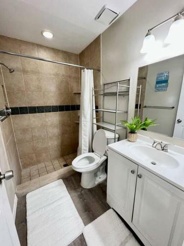 Sarasota Contemporary 4 Bedroom Home With Pool