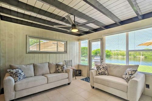 West Palm Beach Waterfront Oasis With Hot Tub!