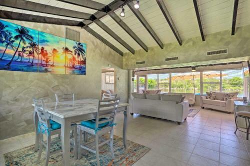 West Palm Beach Waterfront Oasis With Hot Tub!