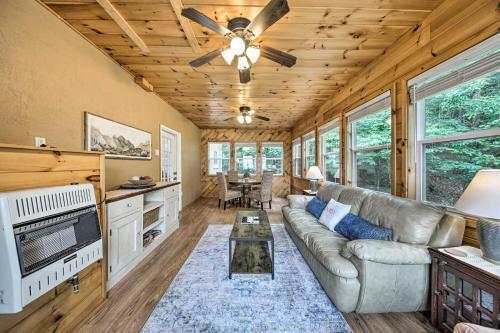 Huge Blairsville Cabin Game Room And Mtn View!