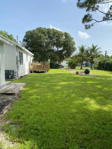 Apartamento Bright & Airy On 1/2 Acre Green