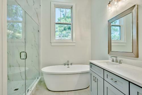 Grayton Beach, Brand New House! Walk To Beach! Two Pools