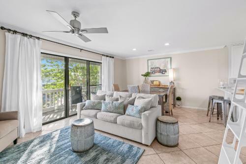 Beachwood Villas F-4