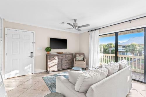 Beachwood Villas F-4
