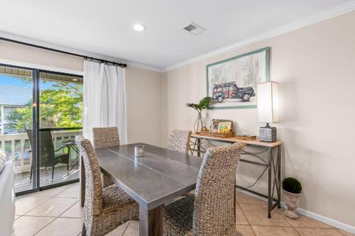 Beachwood Villas F-4