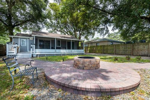 Sought After Seminole Secret Bungalow And Tesla Available