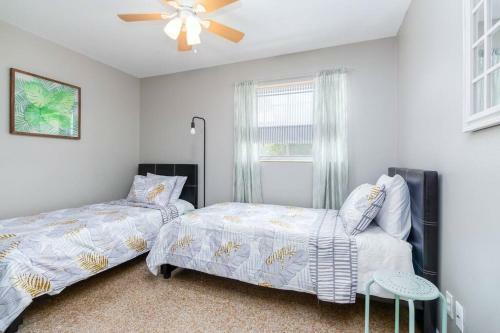 Cheerful Cozy Cottage In South Tampa