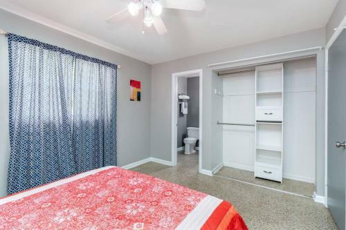 Cheerful Cozy Cottage In South Tampa