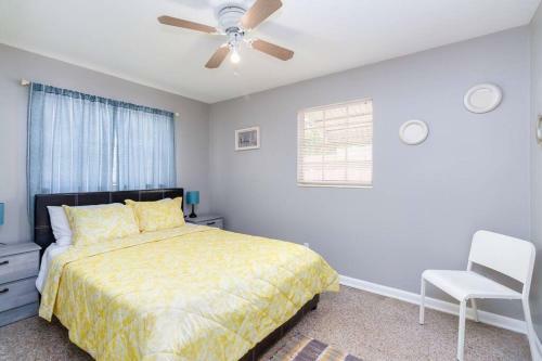Cheerful Cozy Cottage In South Tampa
