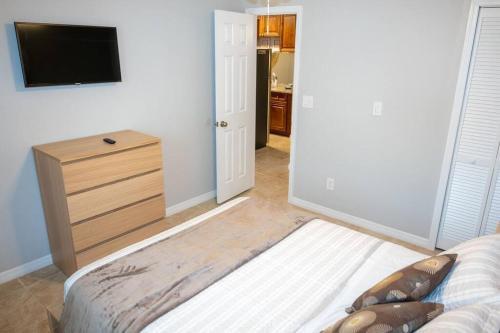 Apartamento Gorgeous Apt Near Seminole Heights