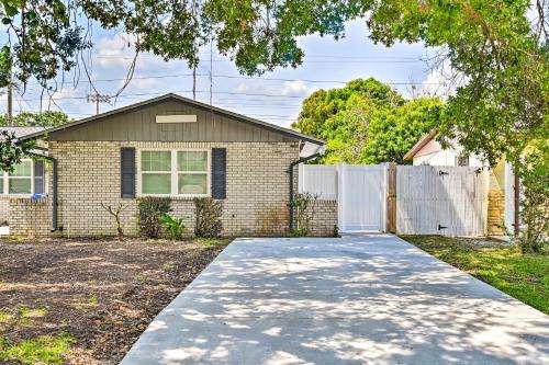 Snug, Secluded Apartment About 6 Mi To Beach!