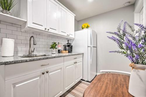 Snug, Secluded Apartment About 6 Mi To Beach!