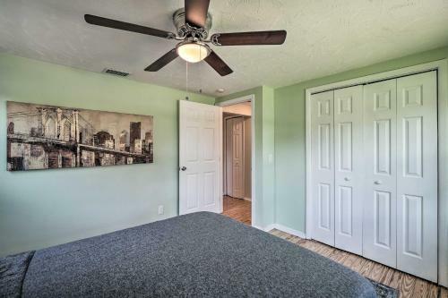 Central Tampa Home About 2 Mi To Busch Gardens!