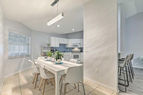 Idyllic Tampa Abode About 2 Mi To Busch Gardens!