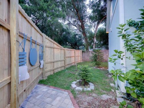 Creekside Cottage- Experience St. Aug's Newest Tiny House