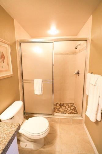 Ocean Village Club F33