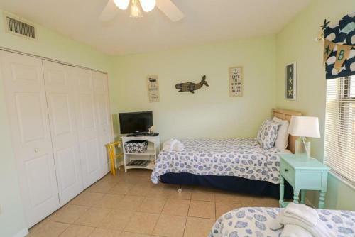 Ocean Village Club I21